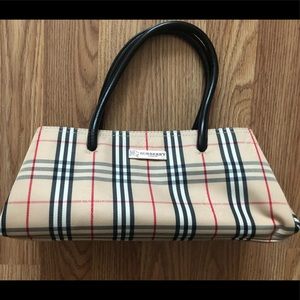 Burberry purse